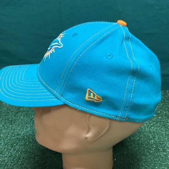 Lot of 2 medium large New Era Miami Dolphins fitted hats (OKPM-01-021) - Picture 6 of 13